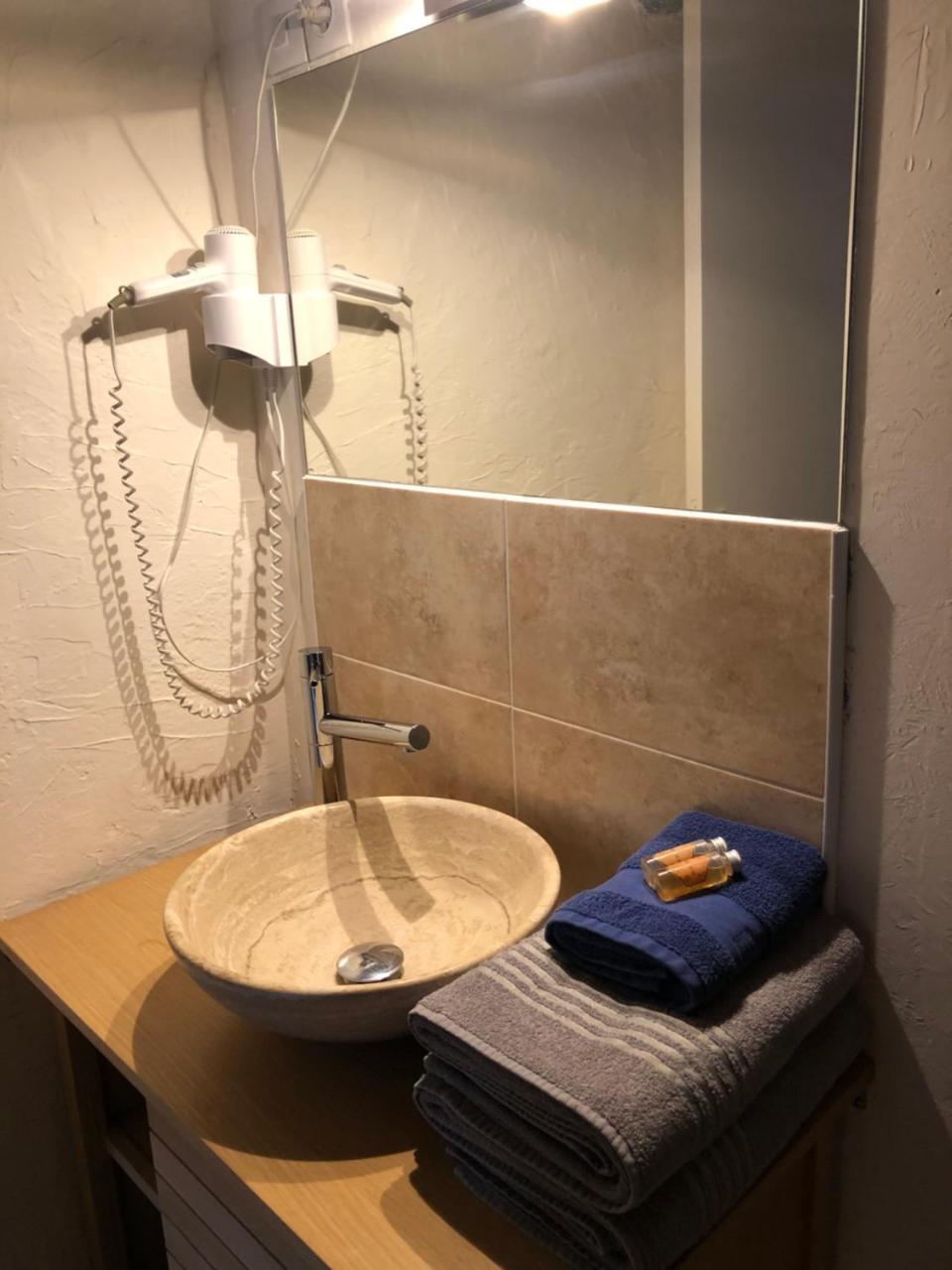 Hotel Cal Xandera Angoustrine Zewnętrze zdjęcie