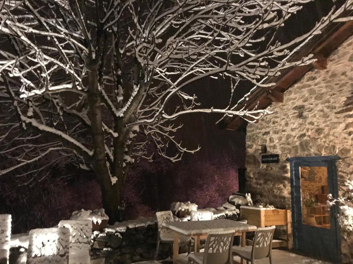 Hotel Cal Xandera Angoustrine Zewnętrze zdjęcie